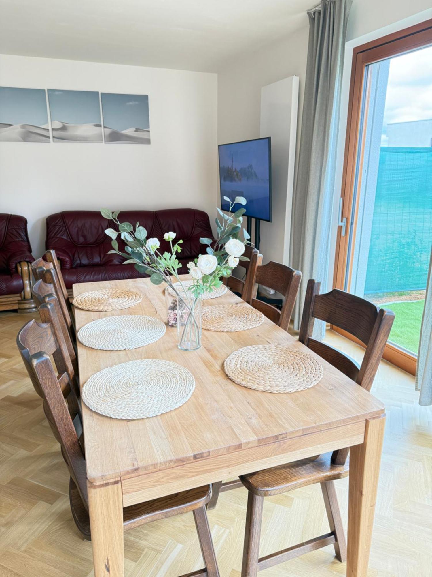 Familyvilla, New 4 Luxury Big Apartments, Parking Praga Exterior foto