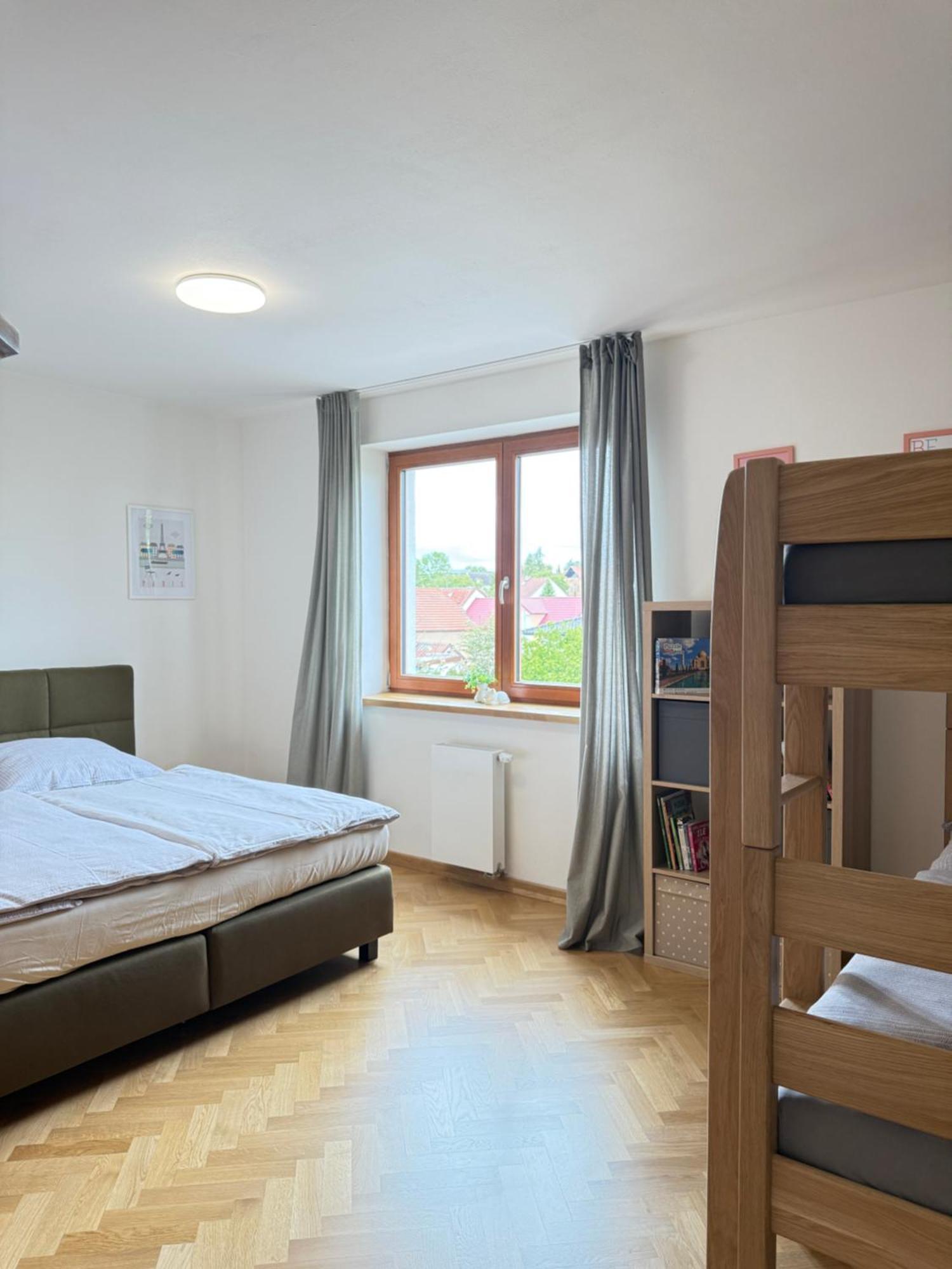 Familyvilla, New 4 Luxury Big Apartments, Parking Praga Exterior foto