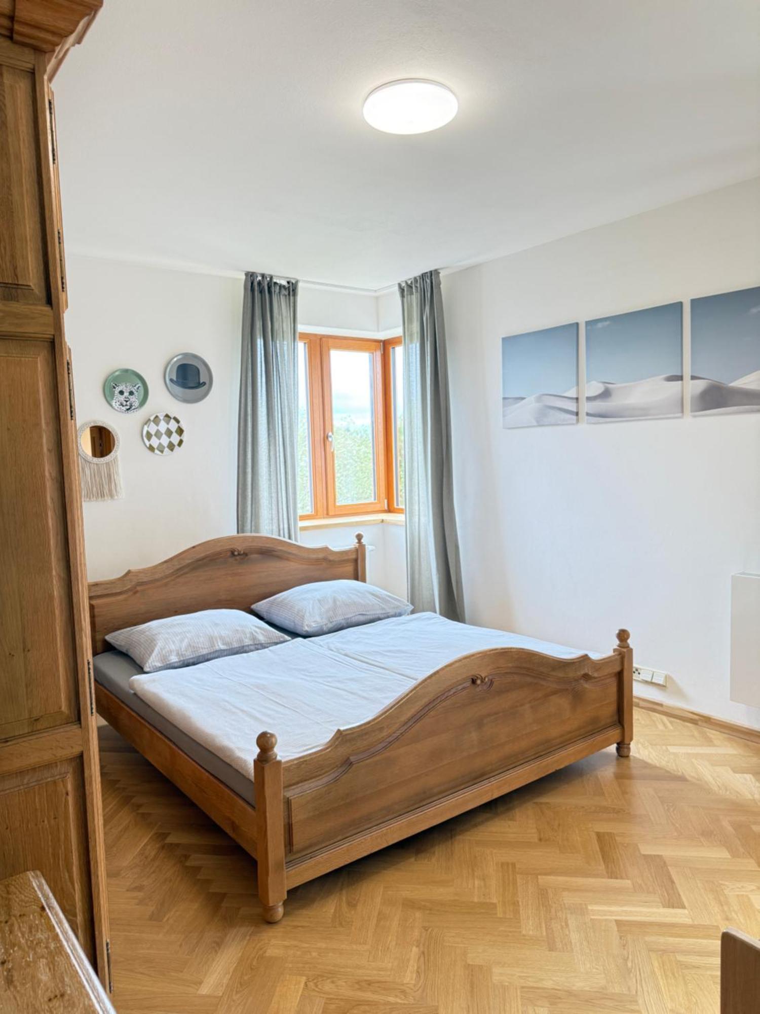 Familyvilla, New 4 Luxury Big Apartments, Parking Praga Exterior foto