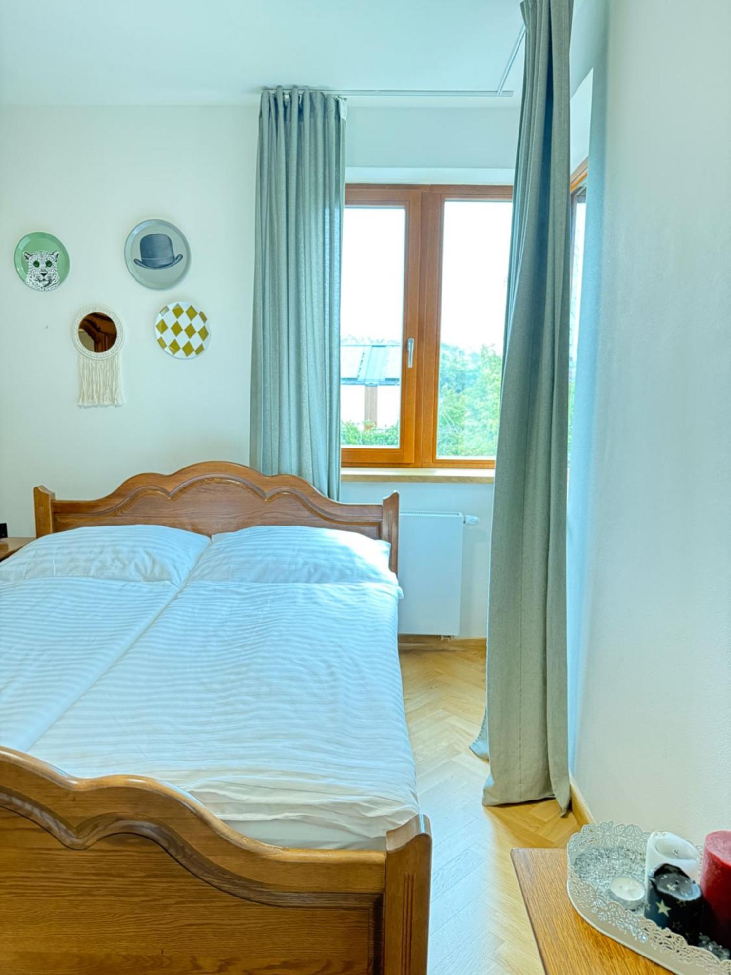 Familyvilla, New 4 Luxury Big Apartments, Parking Praga Exterior foto